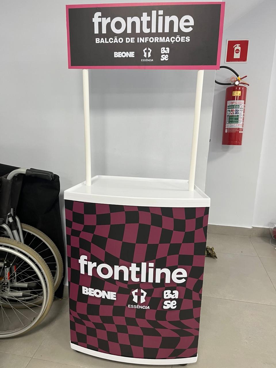 Balcão promocional personalizado produzido pela MALB